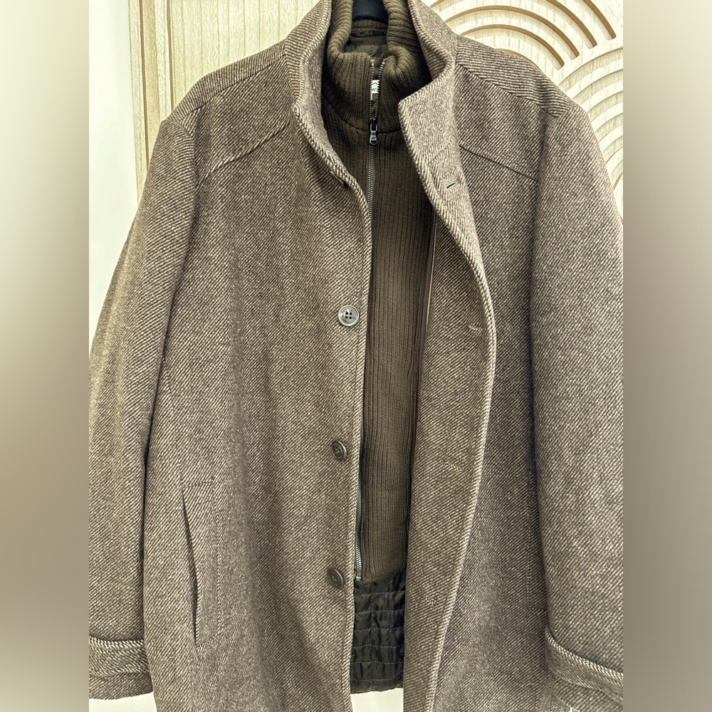 Tags on- Men’s Kenneth Cole New York coat-
